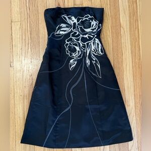White House Black Market bouquet flower black Strapless Dress cocktail NWT 2